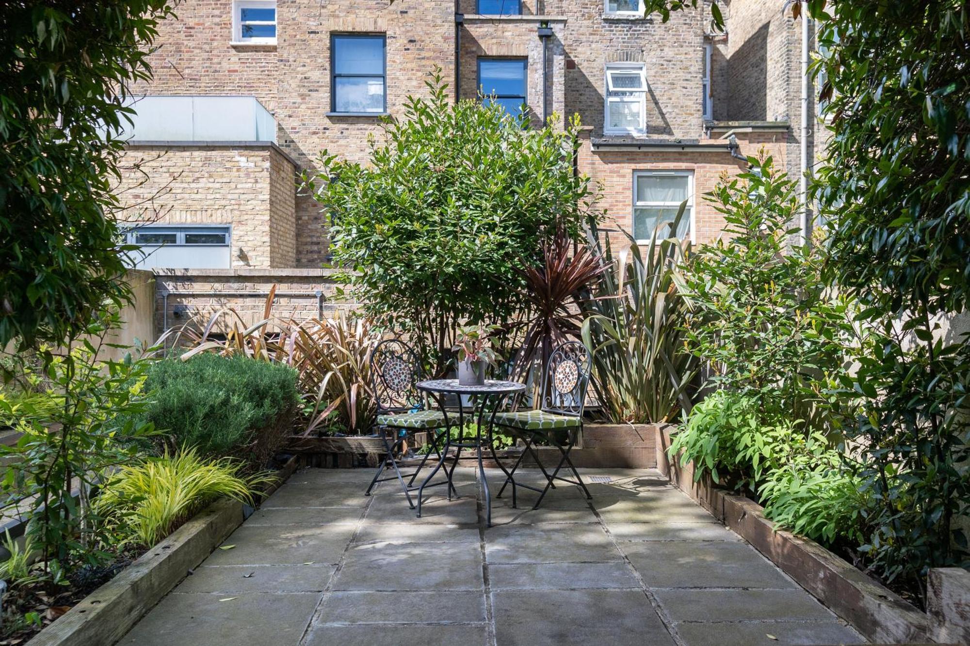 Room2 Hammersmith Townhouse Apartahotel 4*